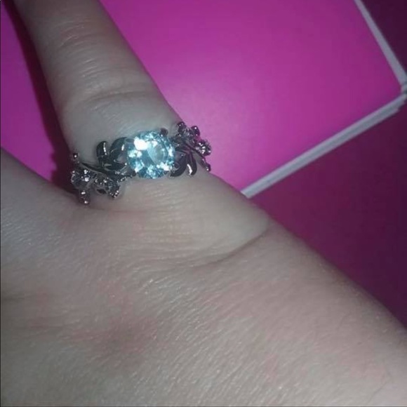 Ring - Picture 2 of 2